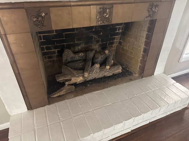 Building Photo - Very Spacious home with carport and garage! Across the street from Augusta National! Unique home!