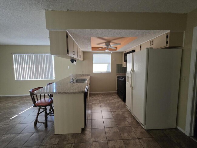 Building Photo - 2052 Deltona Blvd