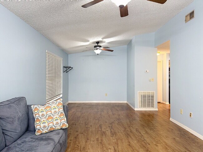 Building Photo - 4032 Tumble Wood Trl