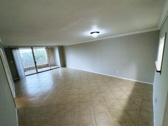 Building Photo - 2210 Dorrington St