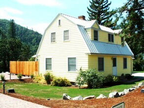 Building Photo - NEW LOWER PRICE. On the RIVER with Fishing...