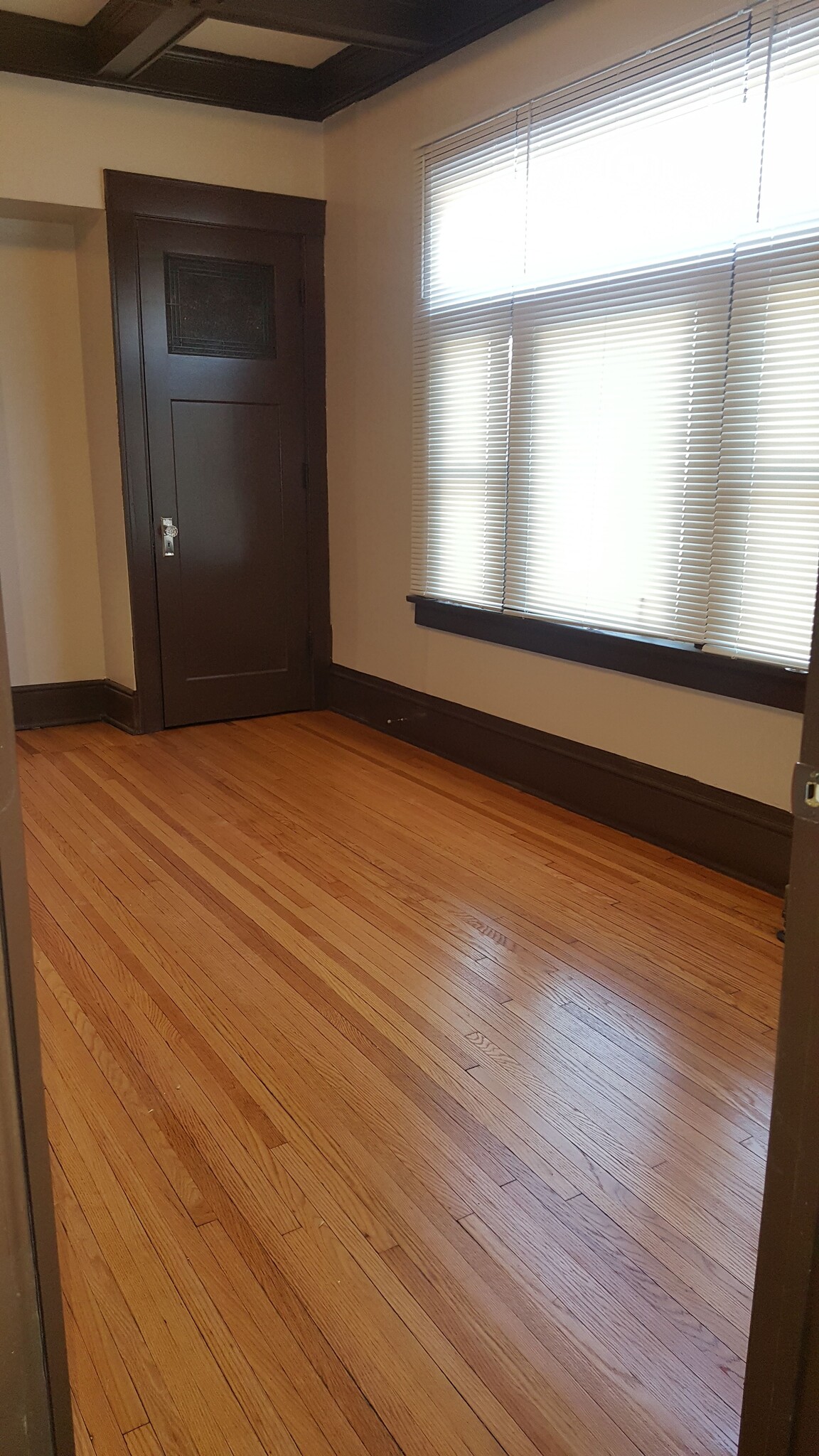 arge bedroom - 3300 1st Ave S