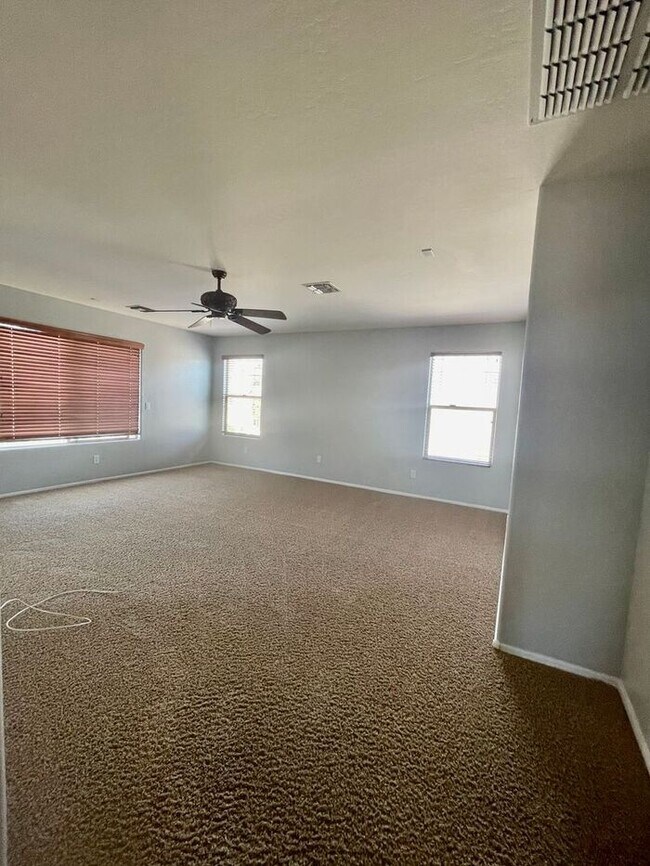 Building Photo - COMING SOON- Beautiful 2 Story Home, 5 Bed, 3 Bath in Gilbert, AZ