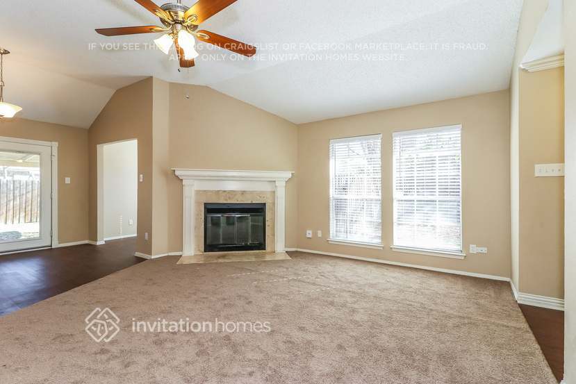 Building Photo - 313 Sunnyview Dr