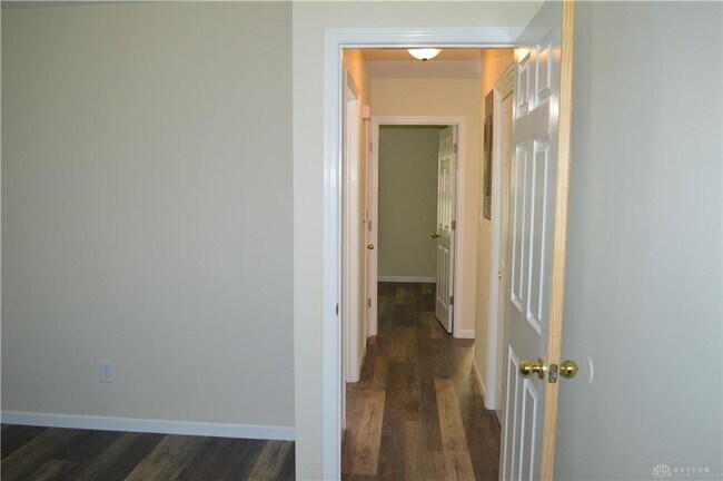 Building Photo - 8496 Woodgrove Dr