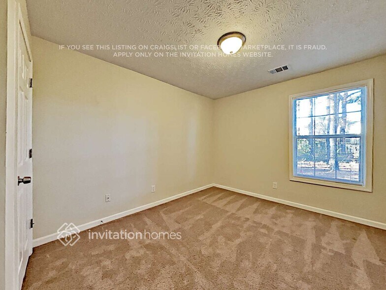 Building Photo - 740 Avening Ct