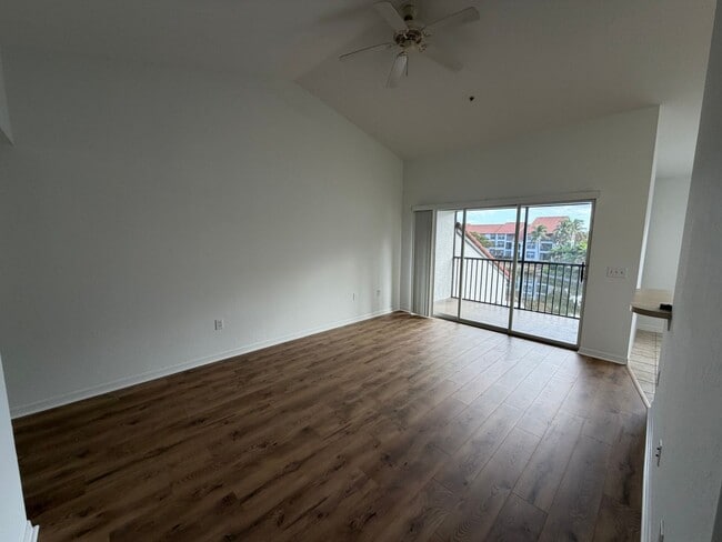 Building Photo - ANNUAL RENTAL - FAIRWAY PRESERVE- 2 BED / 2 BATH WITH LAKE VIEW