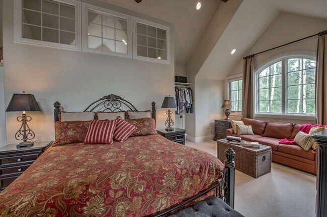 Building Photo - Winter Rental