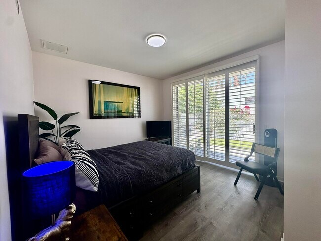 Building Photo - 57600 Interlachen