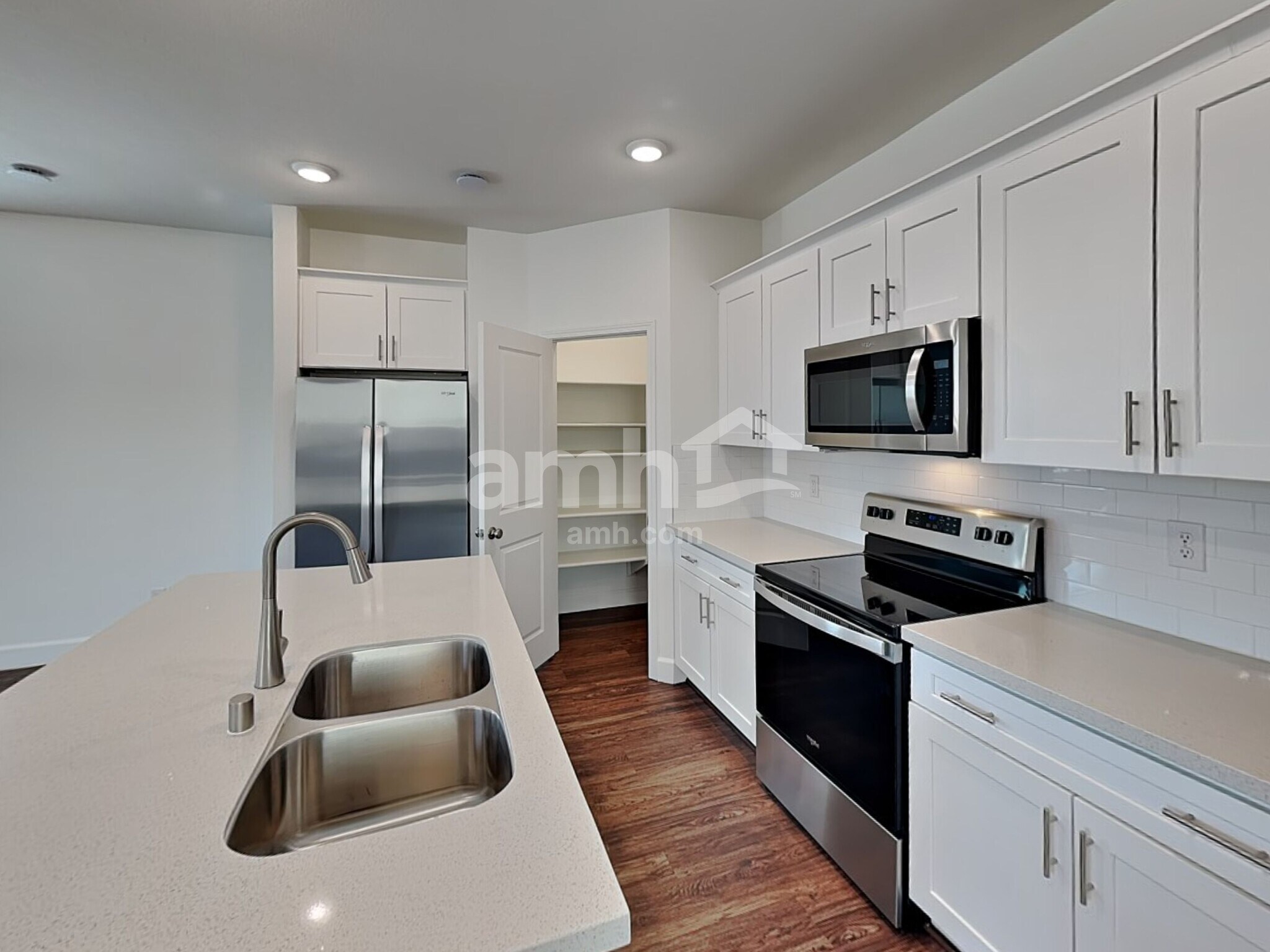 Building Photo - 9146 Taft Point Ct