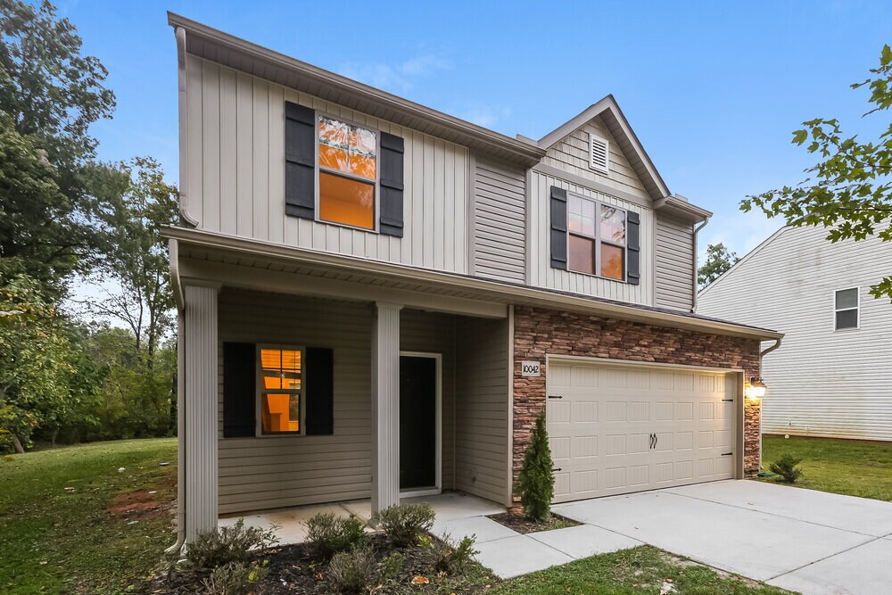 Building Photo - 10042 Brawley Ln