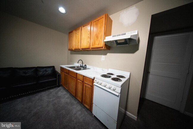 Building Photo - 853 Faraway Ct