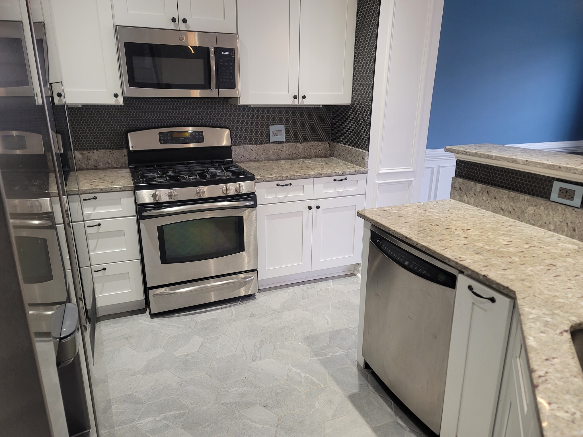 Building Photo - 6831 Hampton Bay Ln