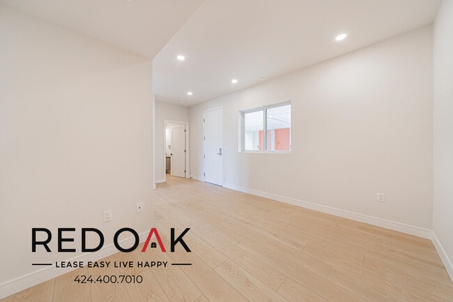 Building Photo - 5320 Cartwright Ave