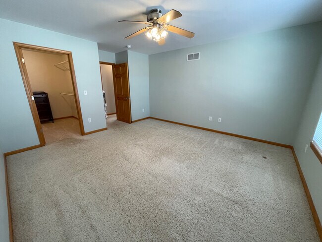 Building Photo - 1417B 2nd St