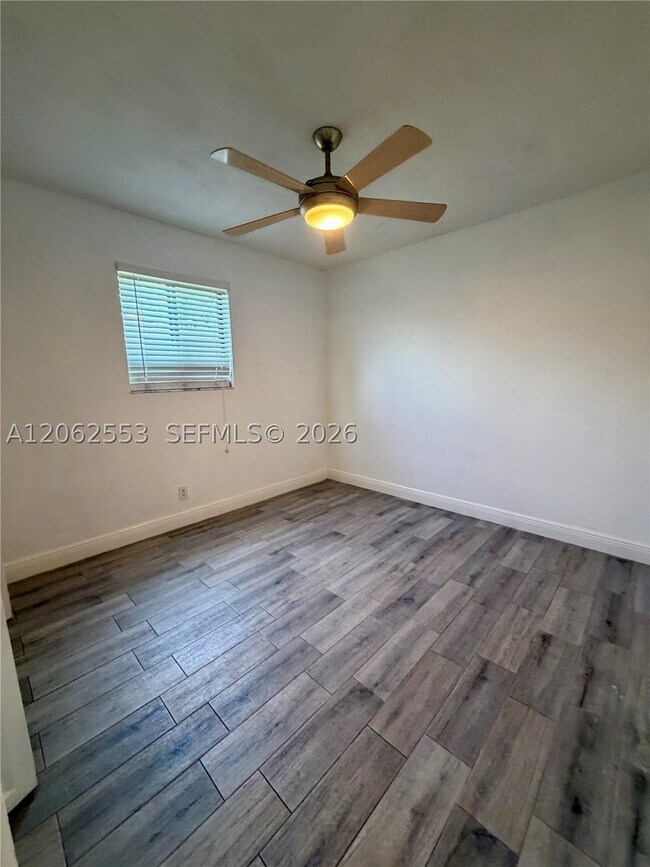 Building Photo - 3310 SW 92nd Ct
