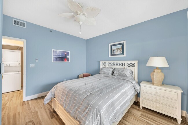 Building Photo - 827 Oak Harbour Dr