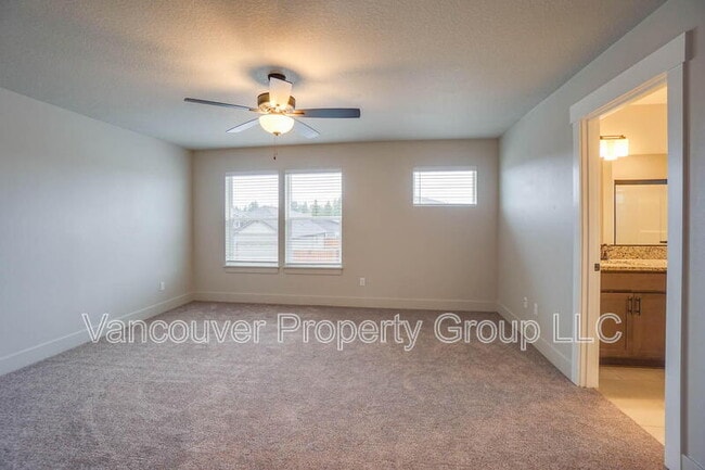 Building Photo - 2940 NW 16th St