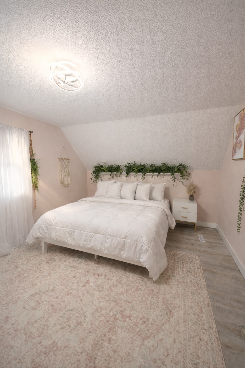 Building Photo - 520 Centennial St