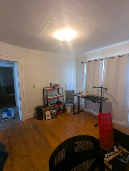 Bedroom 2 - 534 Kenwick Dr