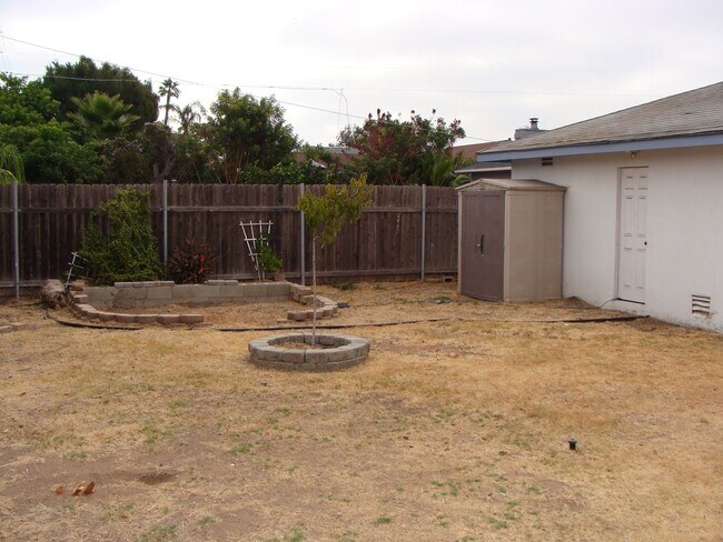 Building Photo - 8336 Dallas St