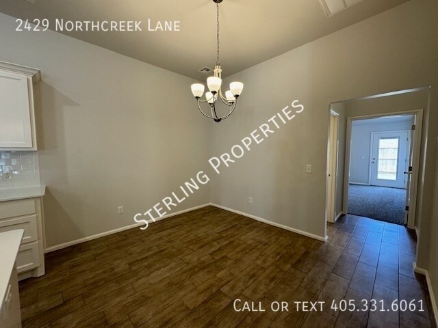 Building Photo - 2429 Northcreek Ln