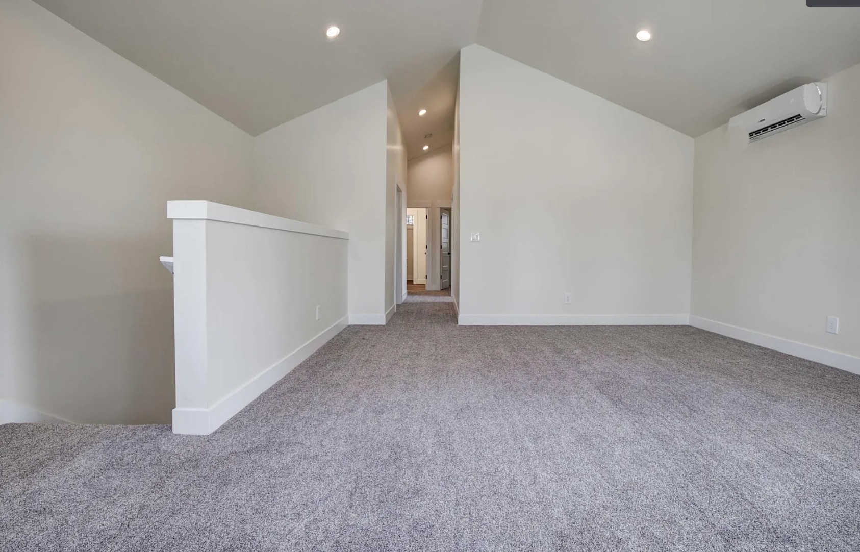 Bonus - 1020 N Bluebird St
