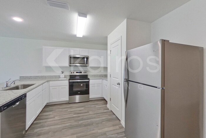 Building Photo - 150 Snedeker St