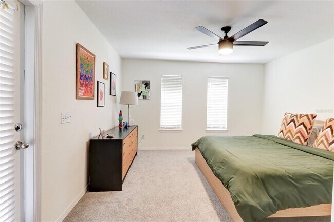 Building Photo - 4004 Foxtail Palm Ct
