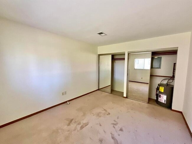 Building Photo - 21 Pepperwood Ct