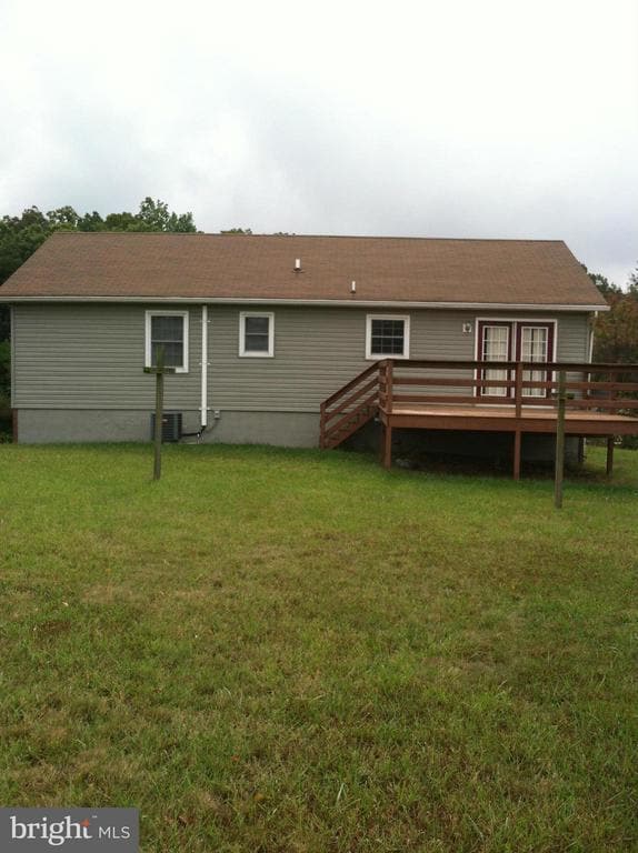 Building Photo - 209 Lakeside Dr
