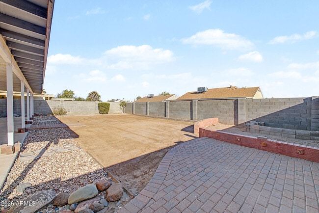 Building Photo - 1455 W Mohawk Ln