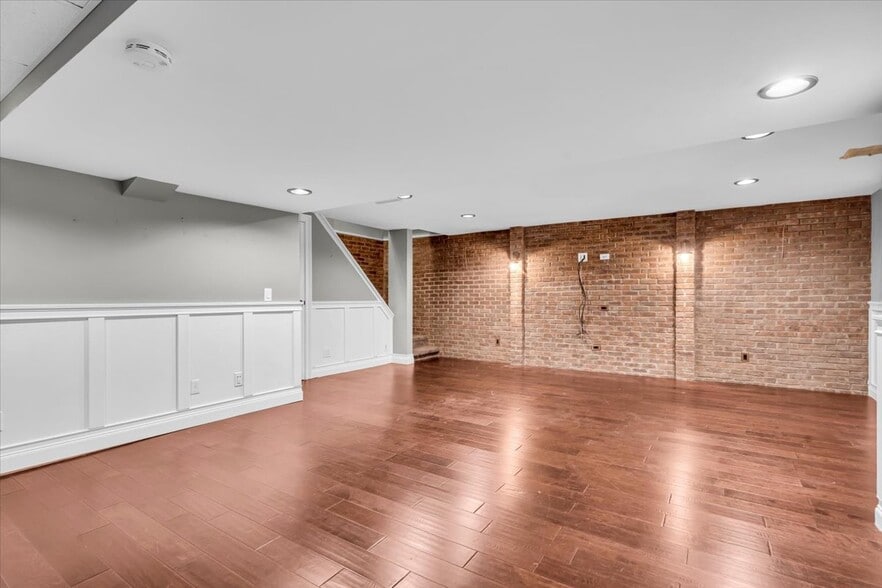 Building Photo - 4158 Cherrywood Dr
