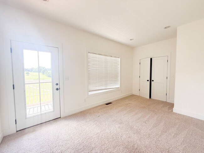 Building Photo - Luxury 4-Bedroom Home with Resort-Style Pool Access Near Tennessee Tech