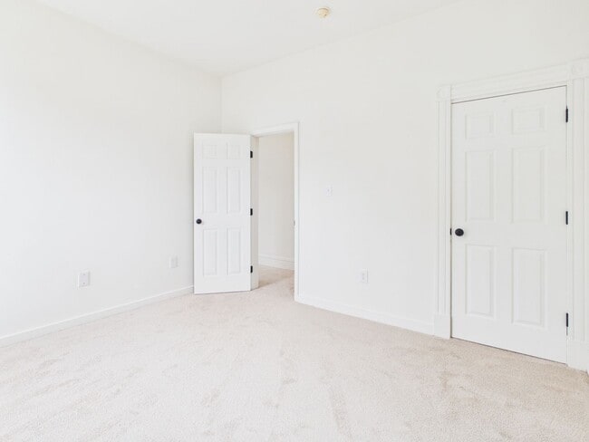 Building Photo - 204 Wellford St