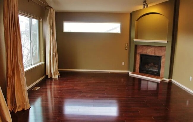 Building Photo - 11649 Birch Knoll Loop