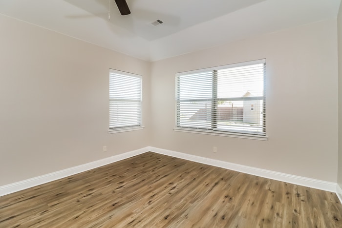 Building Photo - 236 Carson Dr