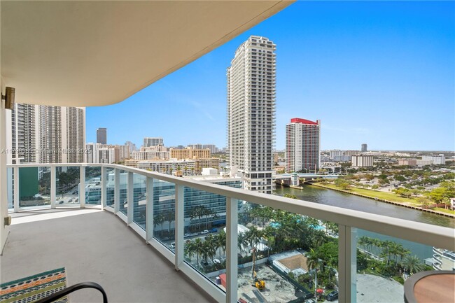 Building Photo - 3800 S Ocean Dr