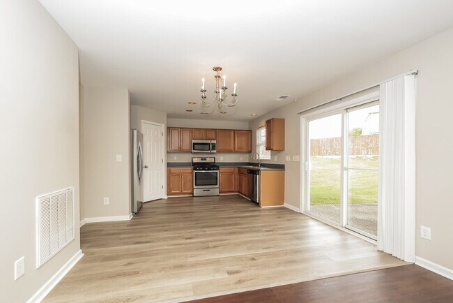 Building Photo - 3001 Gale Ct