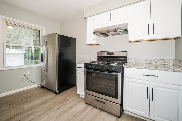 Building Photo - 4656 W 146th St