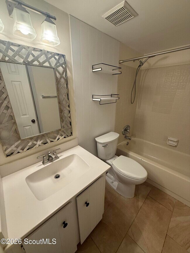 Building Photo - 227 Walmar Grove