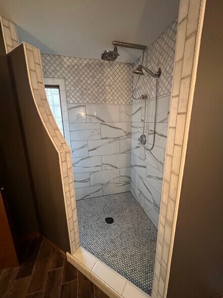 Building Photo - 2477 28 1/2 St