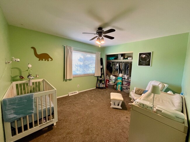 Building Photo - Beautiful 4 bed 2.5 bath in Hampden neighborhood!