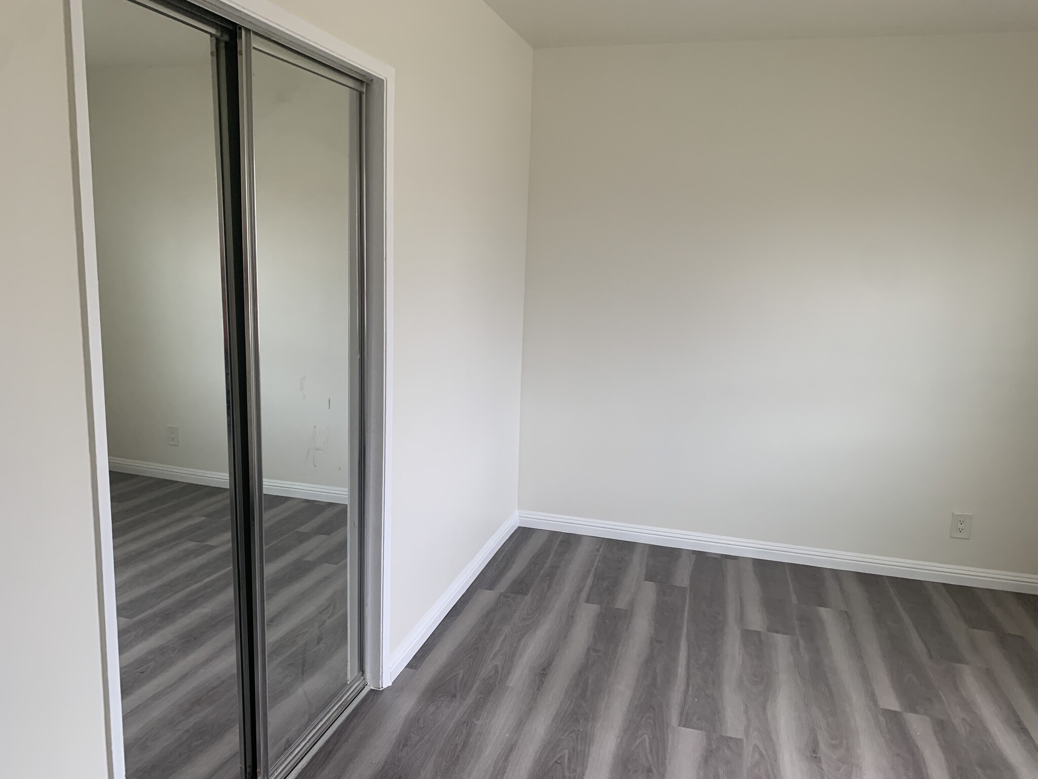 BEDROOM 2 - 4850 Santa Ana St