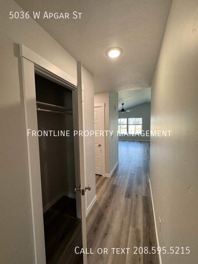 Building Photo - 5036 W Apgar St