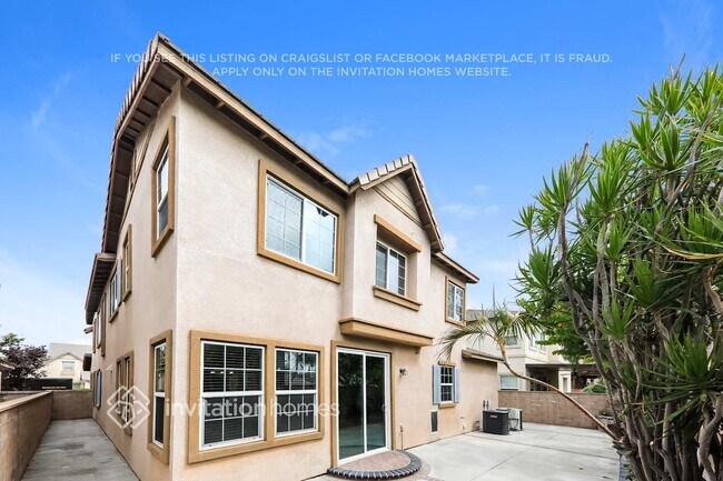 Building Photo - 12579 Chimney Rock Dr