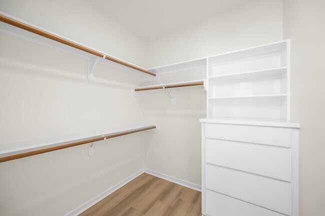 Building Photo - 5632 Kiam St