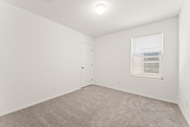 Building Photo - 6080 Swift Lariat St