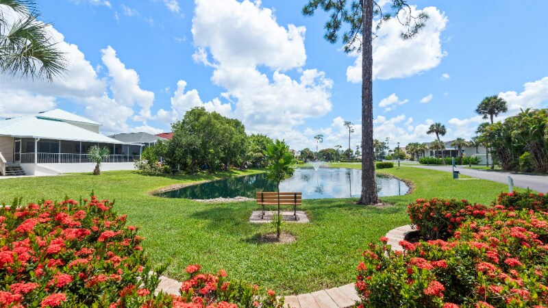 Building Photo - 6132 Lakefront Dr