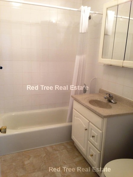 Building Photo - 34 Gardner St